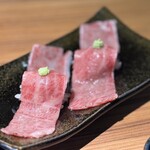 和牛焼肉 百名山 - 肉寿司