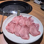 和牛焼肉 百名山 - 極上牛タン