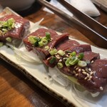 炭火焼肉 ホルモン にく式 - 牛レバー