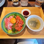 Wagyuu Horumon Ittougai Ushihachi - 生肉牛丼