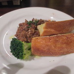 KOKINTEI - 国産ｽｼﾞ肉の赤ﾜｲﾝ煮込みﾊﾞｹｯﾄ添え