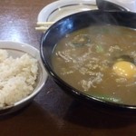 細屋 - カレーうどん800円に、生卵100円トッピング。かやくごはん小