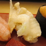 Minato Sushi - 地ばい貝