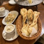 魚イタリアン&オイスター Rovin 京橋 - 