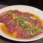 黒毛和牛焼肉 白か黒 - 