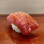 寿司 髙はし - 鮪 中トロ 塩釜より