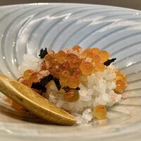 寿司 髙はし - イクラご飯（シャリ） 朧、胡麻、海苔