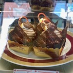 カフェ さおとめ - ショーケース内（2024年4月）