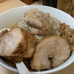 自家製ラーメン大者 - 料理写真:「ラーメン(麺少なめ、ニンニク、アブラ)」¥1000