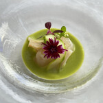 ファヌアン - 県産魚と夜光員のマリネ　トマトコンソメジュレ　グリーンアスパラガスのブルーテ