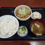 食事処 ときわ - もつ煮込定番！