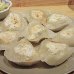 Isai Ryu Shangyouza Shouchuu - 焼き餃子（豚肉と海老と白菜の水晶餃子 8個）