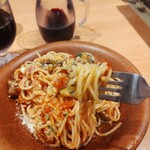 サイゼリヤ - 大人のイタリア人はスプーンなど使わないのだ