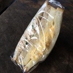 パンとケーキの店 たまな - 島セロリサンド