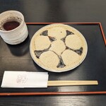 Toshimaya Karyou Hato Kouji - 本わらび餅　800円