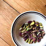 ピッコロット＆グリーンハウスカフェ - ピスタチオの豆から加工