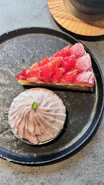 いちごたると 楽天市場】苺のワルツ COBACO あまおうチョコタルト 2個入