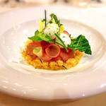 ラ・ベ - ブリのマリネ　エストラゴン風味　柚子とポワロー葱のヴィネグレット　いろいろな大根と共に   　Elenaさんの写真拝借。ラベ料理教室にて。