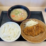 Katsuya - とん汁定食(ロースカツ) ¥792-