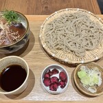 Ishiusubi Kinihachi Soba Soba Shiki - かつおの漬け丼と自家製二八そば　（1540円）
