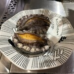 Teppanyaki Gurou - 料理前の鮑