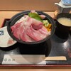 Shun - ランチ丼、鰤丼950円