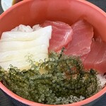 海人食堂 - 海鮮丼　下にトロロいいね！