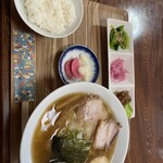 旭屋食堂 - 