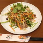炙緑焼考庄 - 香菜肥羊（ラム肉とパクチー和え）※香菜多め