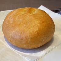 Russian Restaurant ROGOVSKI 銀座 - ゆで卵とひき肉のピロシキ