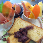 あんじゅ - デニッシュトーストに小倉餡を