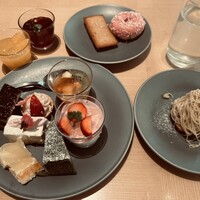 ブッフェアンドカフェ スロープサイドダイナー ザクロ - 