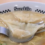 Sugakiya - ワンタン5個入り／肉の味付けは濃い目で、ワンタン皮は少し厚め