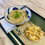 うまげな - かけうどん、かき揚げ650円