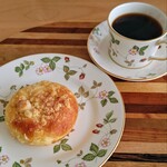 鎌倉 利々庵 - 贅沢クリームパン