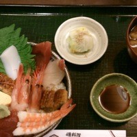 磯料理　まるけい - 海鮮丼