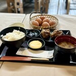 弁天の里 - ■卵かけごはん定食 ￥890
ごはん・味噌汁・唐揚げ2個・小鉢・卵3個