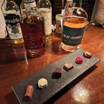 Bar 真夜中は別の顔 - 