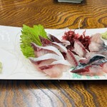 おかもと鮮魚店  - 刺身関サバ