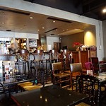 Pasta ＆ Cafe PASTA LA VISTA - 入口付近にはカウンター席もあります