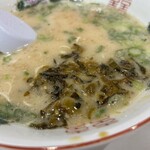 長浜ラーメン 一心亭 - 高菜もイン！