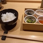 焼き鳥 茂 東桜 - 土鍋炊きご飯、ご飯のお供