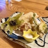 炭焼うな富士 白壁別邸 - 穴子と山菜の天婦羅