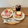 Anzu to momo - いちごのごちそうデザートプレート&ニコニコあんバタートースト&アイスコーヒー
