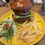 BURGERS REPUBLIC - ホットチリバーガー　1380円