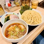 麺や ぱんだ - 特製つけ麺 醤油（中盛り）