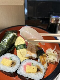 Umeda Yoshinozushi - なんやろね？あっさりしてたけど(^_^;)