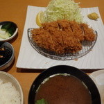 ヒレカツ定食（180ｇ）