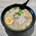 麺やきぶし - 煮干し白湯