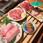 Oosaka Yakiniku Tabehoudai Yakiniku Eito - 